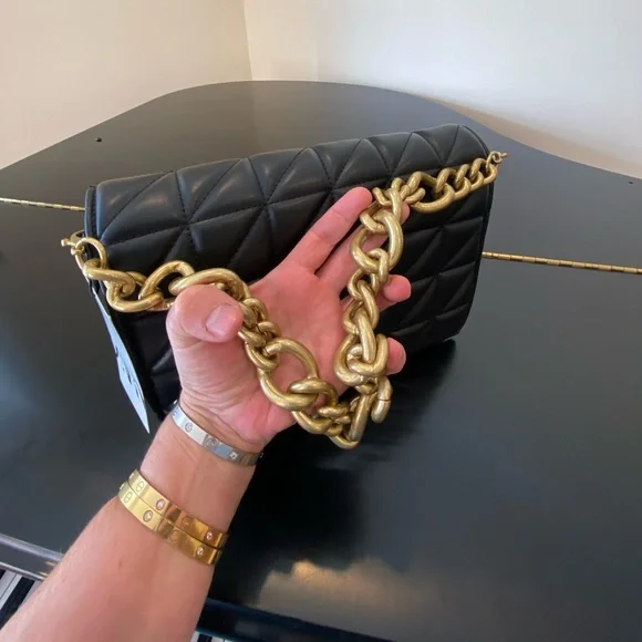 NWT Zara bloggers fav black faux leather quilted chunky chain strap shoulder bag